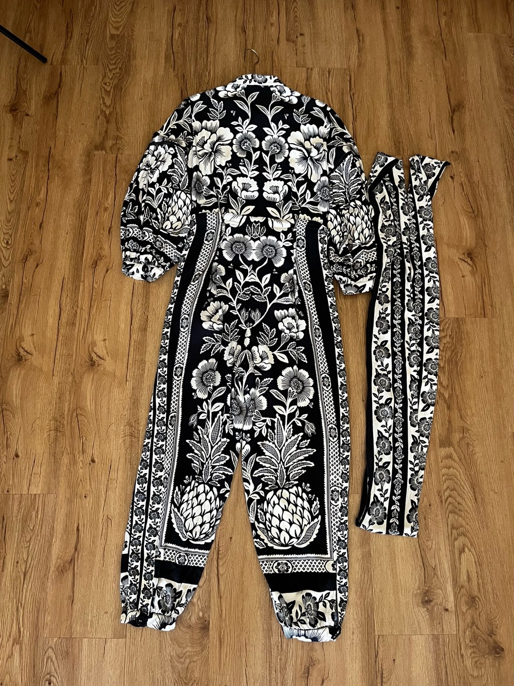 FARM Rio Black Ivory Floral Belted Jumpsuit M Balloon Sleeve NWOT